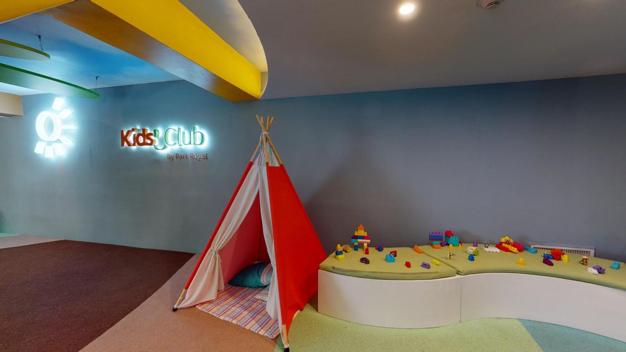 Grand Park Royal Puerto Vallarta Buitenkant foto Kids Club